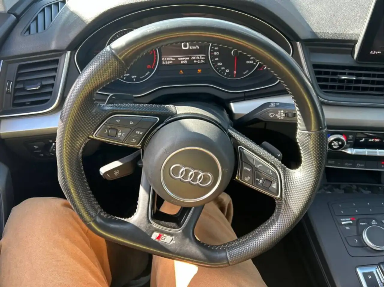 Audi Q5 снимка Audi Q5