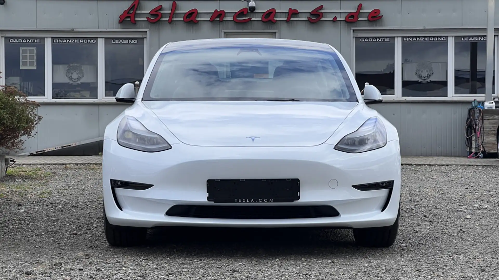 Tesla Model 3 Long Range Limited Edition 620km RWD Weiß - 2