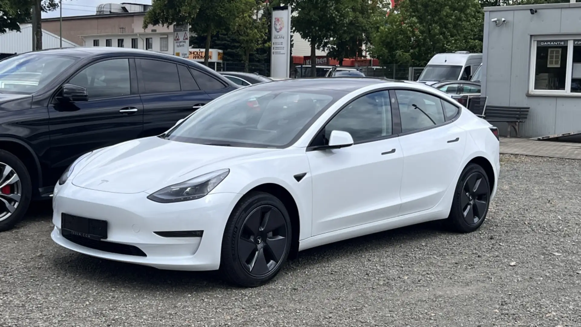 Tesla Model 3 Long Range Limited Edition 620km RWD Weiß - 1