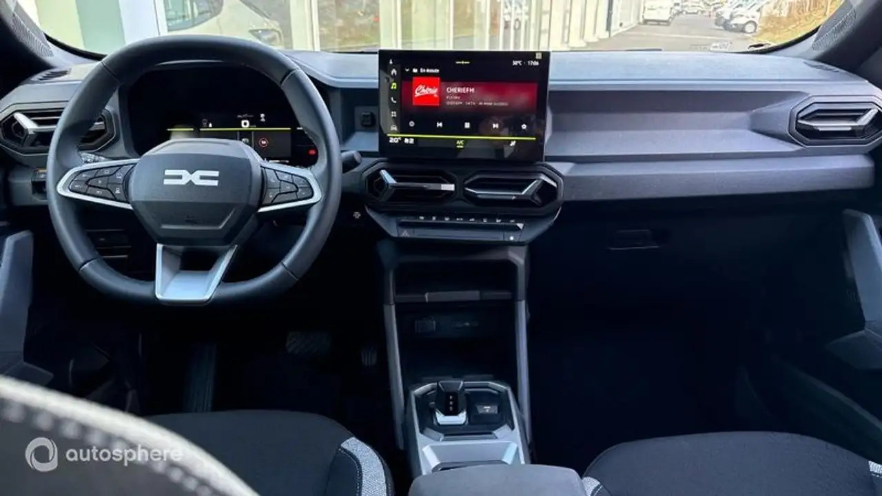 Dacia Duster — photo 11