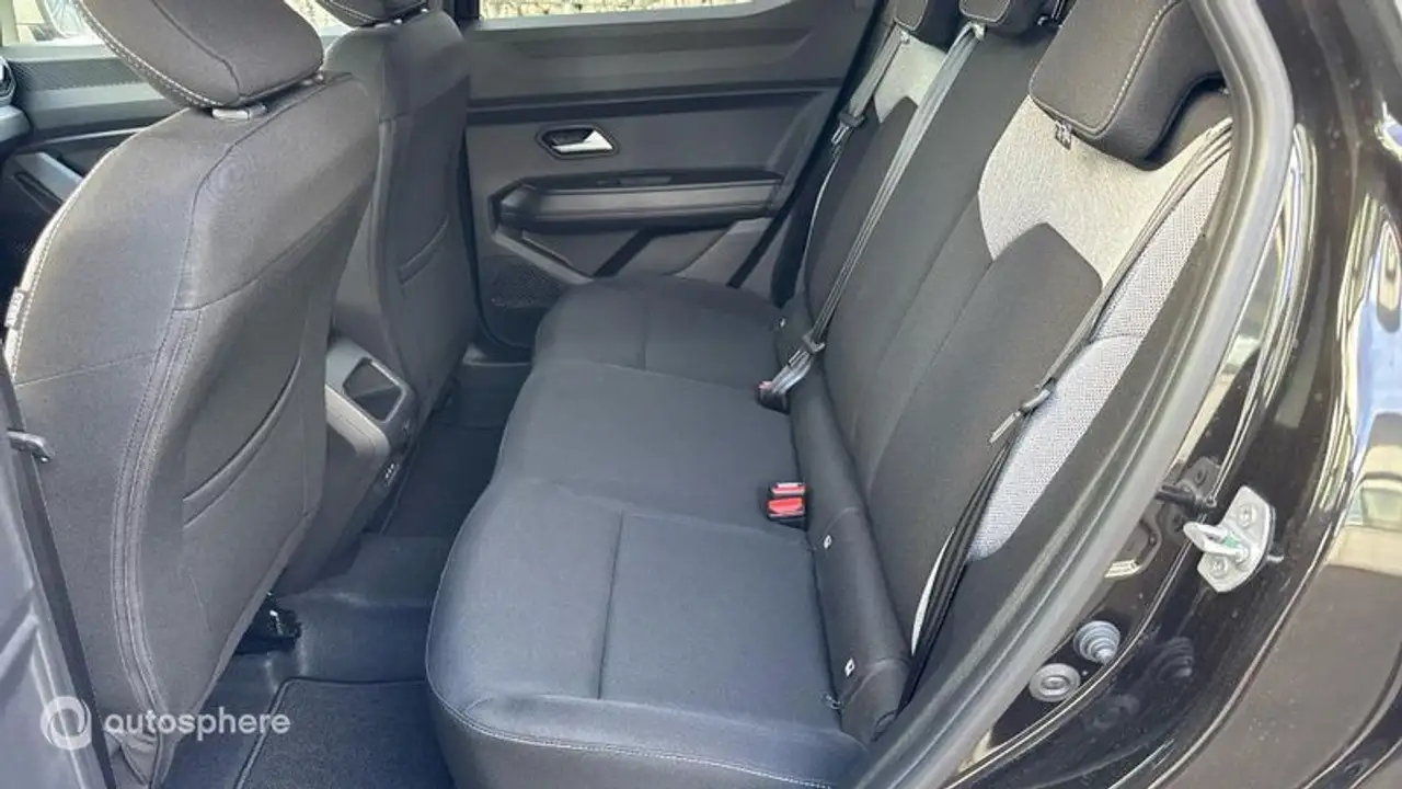 Dacia Duster — photo 13
