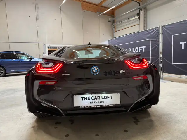 BMW i8 Coupé NUR 1.950 KM Ansicht 17
