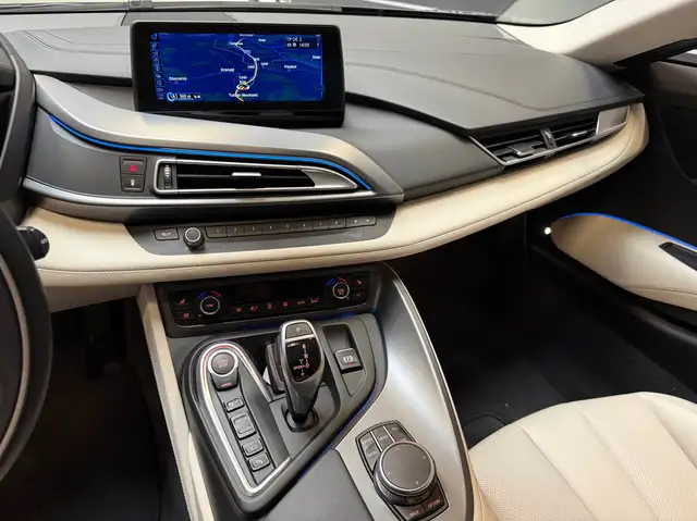 BMW i8 Coupé NUR 1.950 KM Ansicht 13