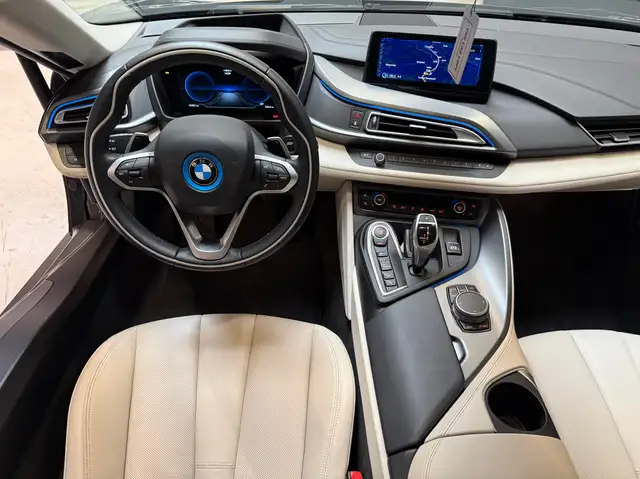 BMW i8 Coupé NUR 1.950 KM Ansicht 14