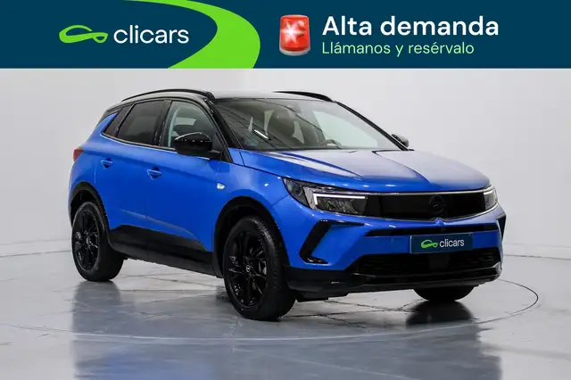 Opel Grandland view 3