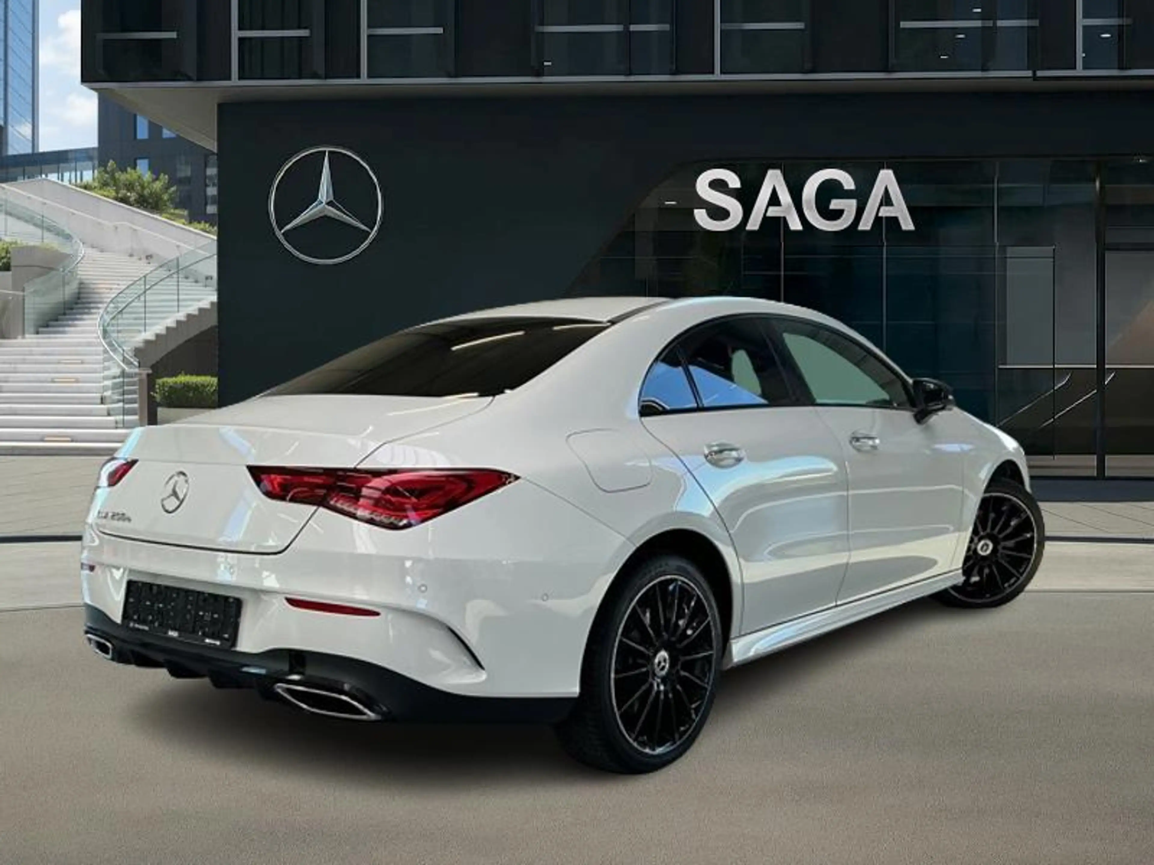 Mercedes-Benz CLA 250 e Coupé AMG Pack Night Toit Pano — photo 2