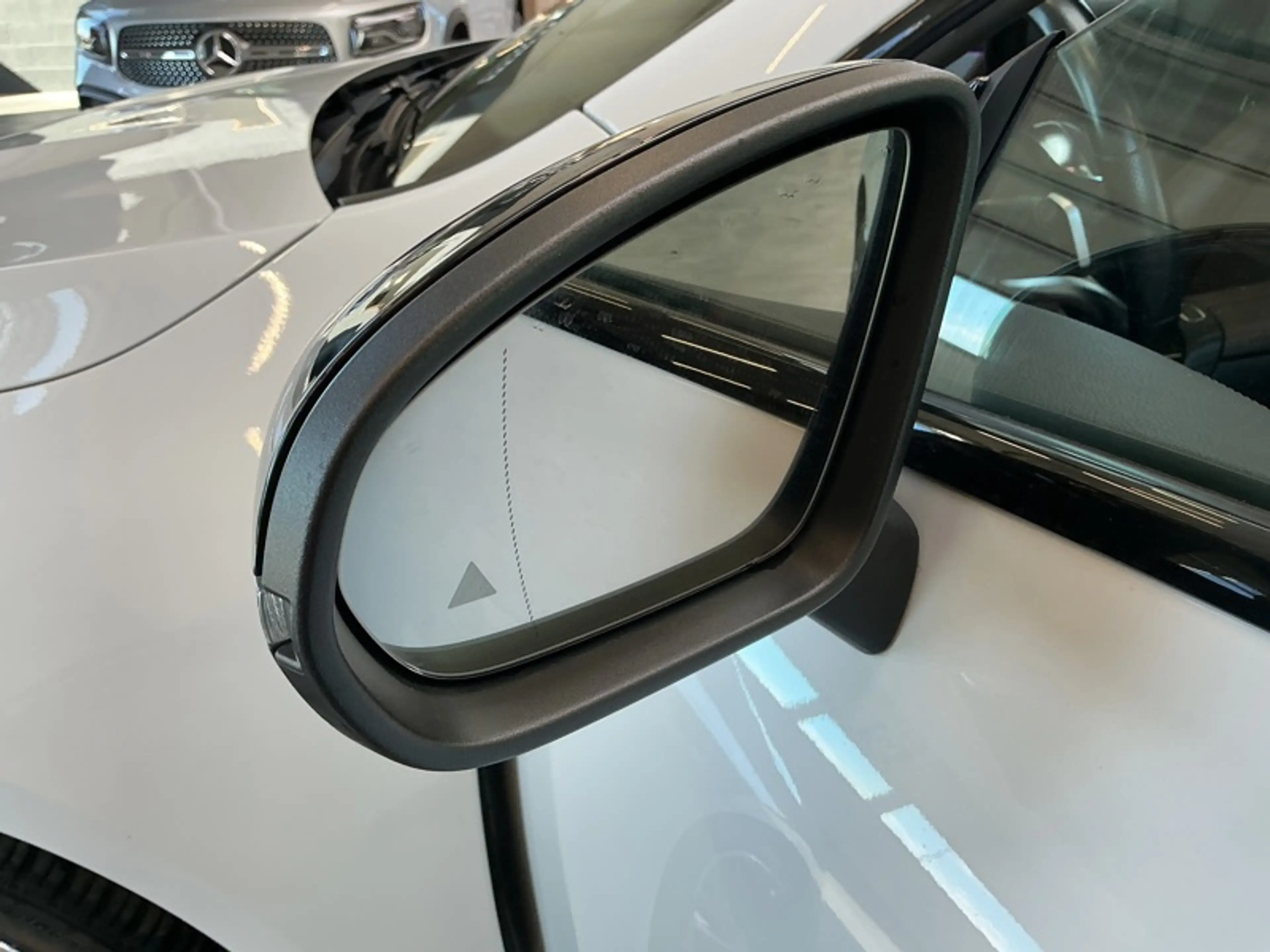 Mercedes-Benz CLA 250 e Coupé AMG Pack Night Toit Pano — photo 9