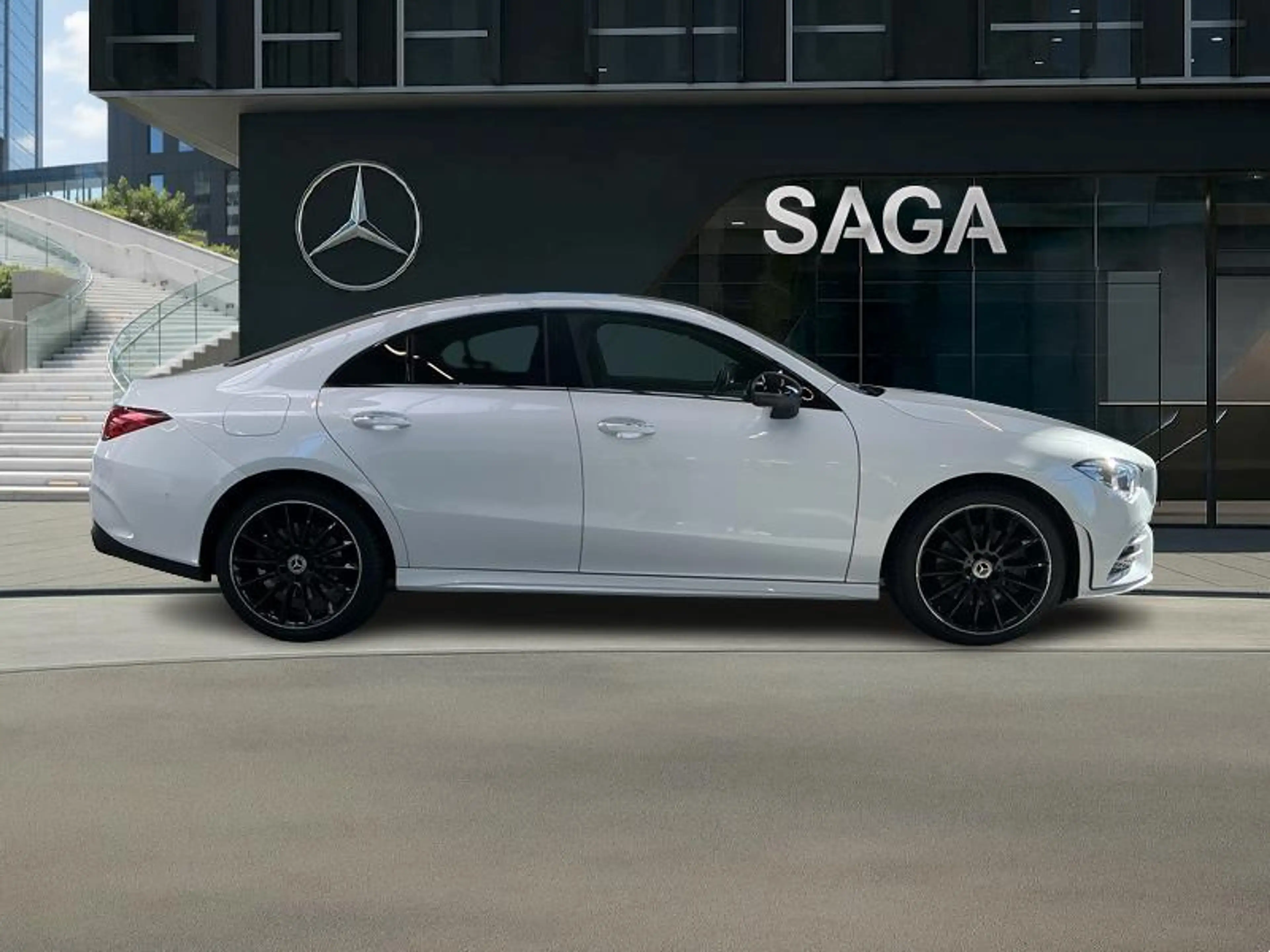 Mercedes-Benz CLA 250 e Coupé AMG Pack Night Toit Pano — photo 4
