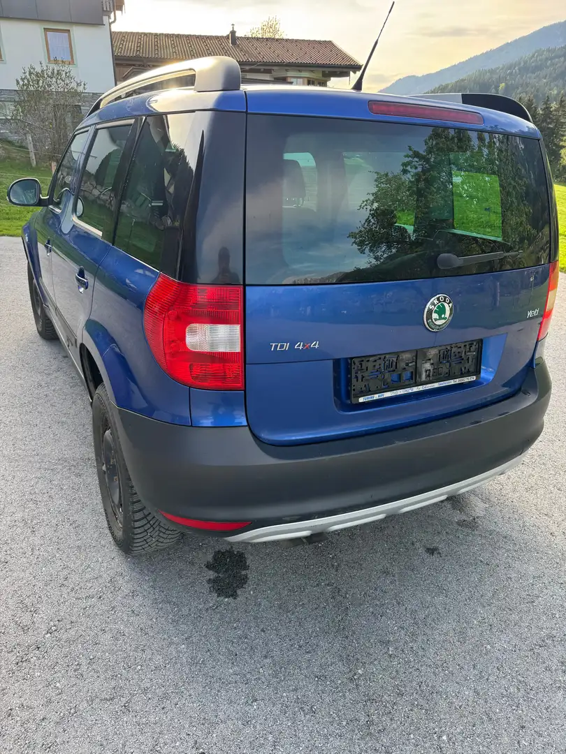 Skoda Yeti Yeti 4x4 Twenty Active 2,0 TDI CR DPF Twenty Active Blau - 2