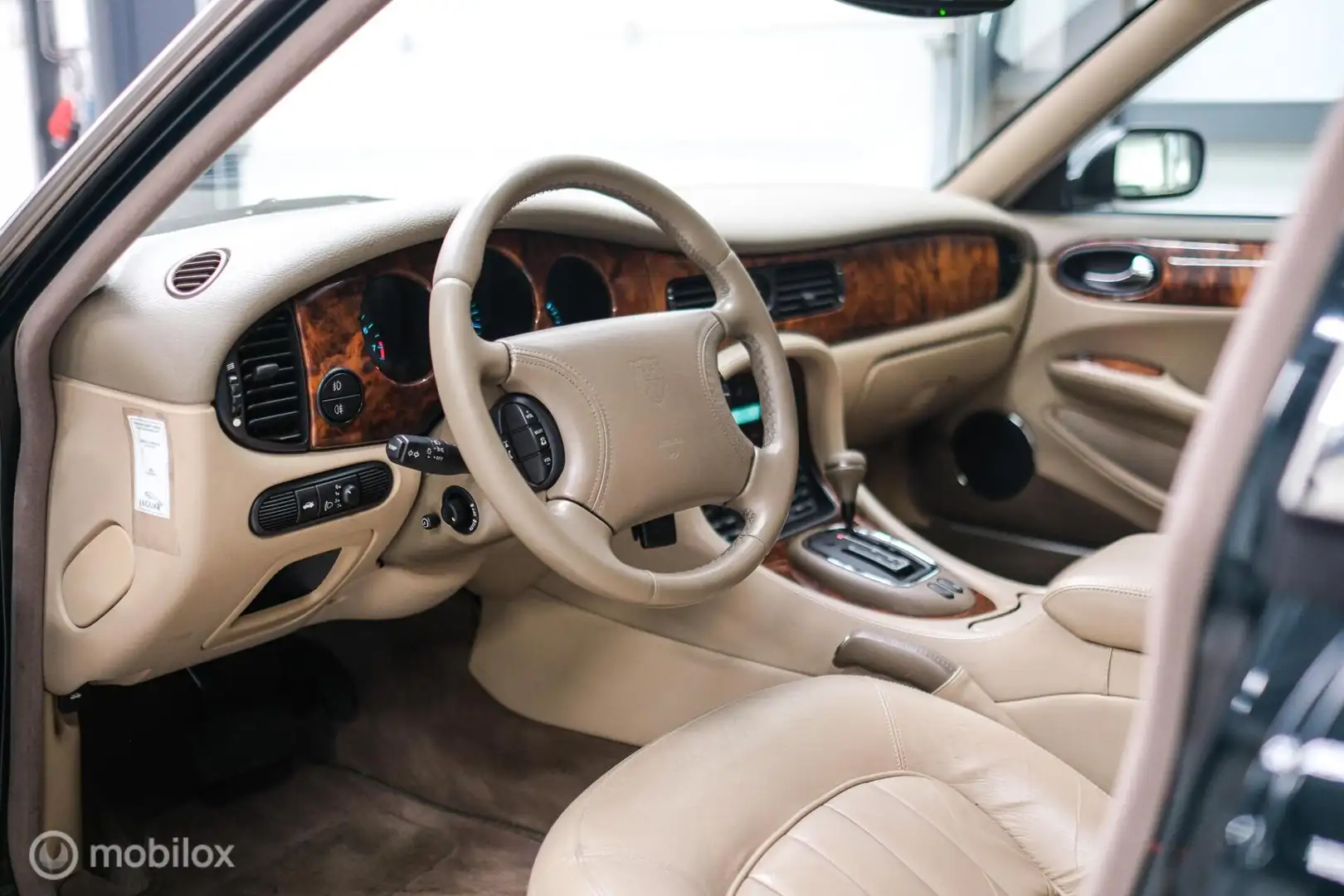 Jaguar Sovereign 3.2 V8 Groen - 2