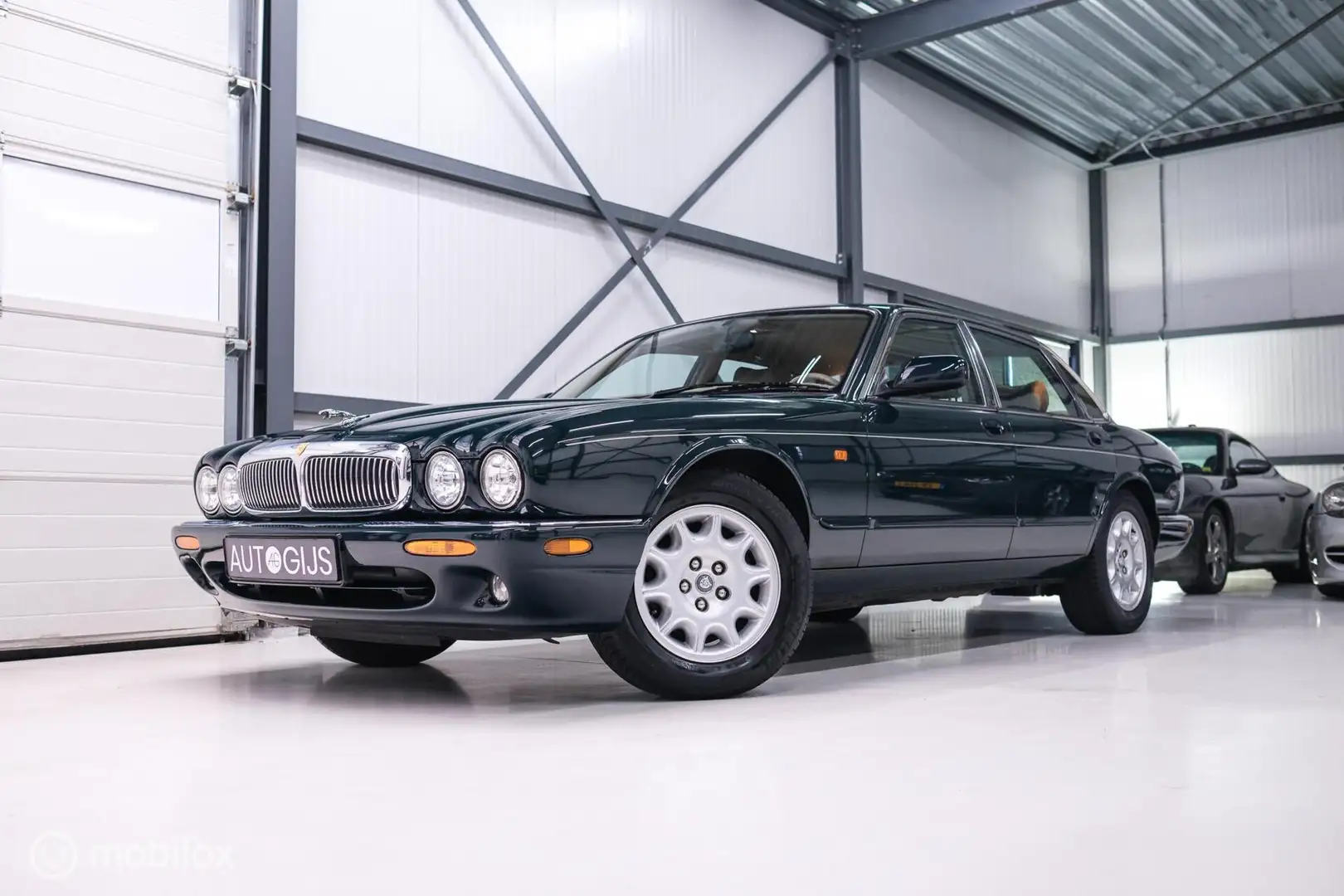 Jaguar Sovereign 3.2 V8 Groen - 1