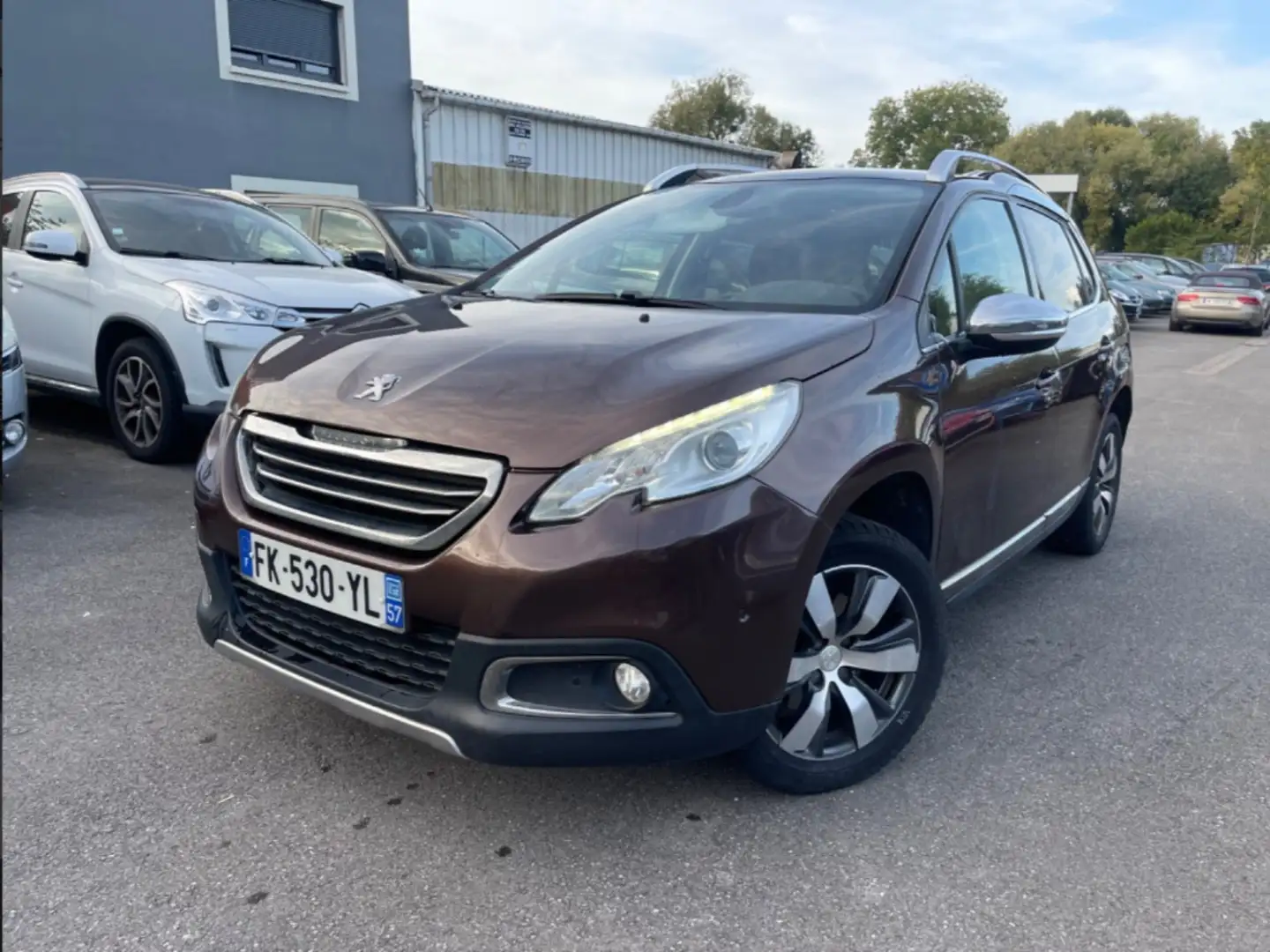 Peugeot 2008 Allure Brun - 1