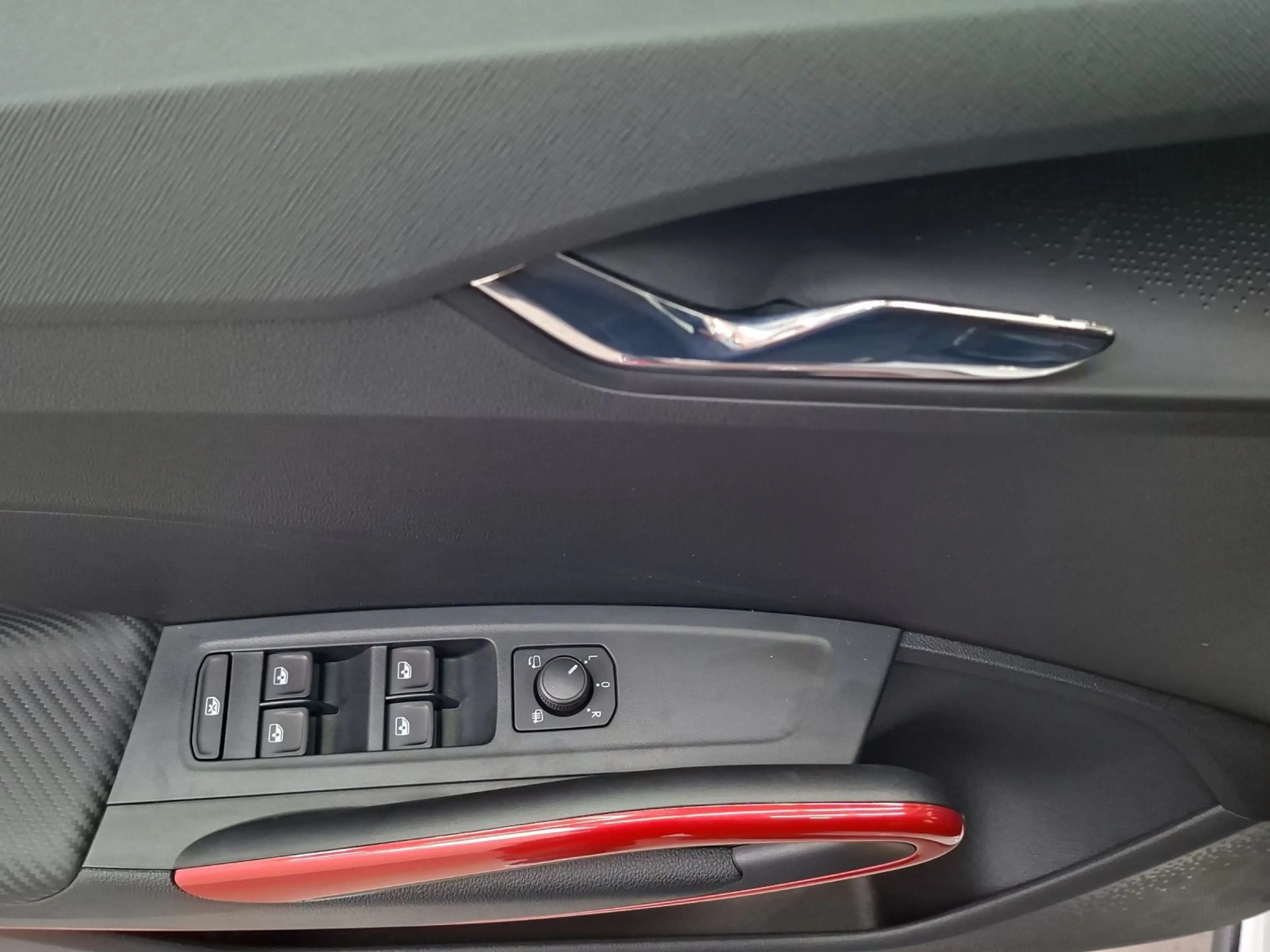 Skoda Fabia 1.0 TSI Monte Carlo PARKLENK ALARM NAVI LM — photo 8