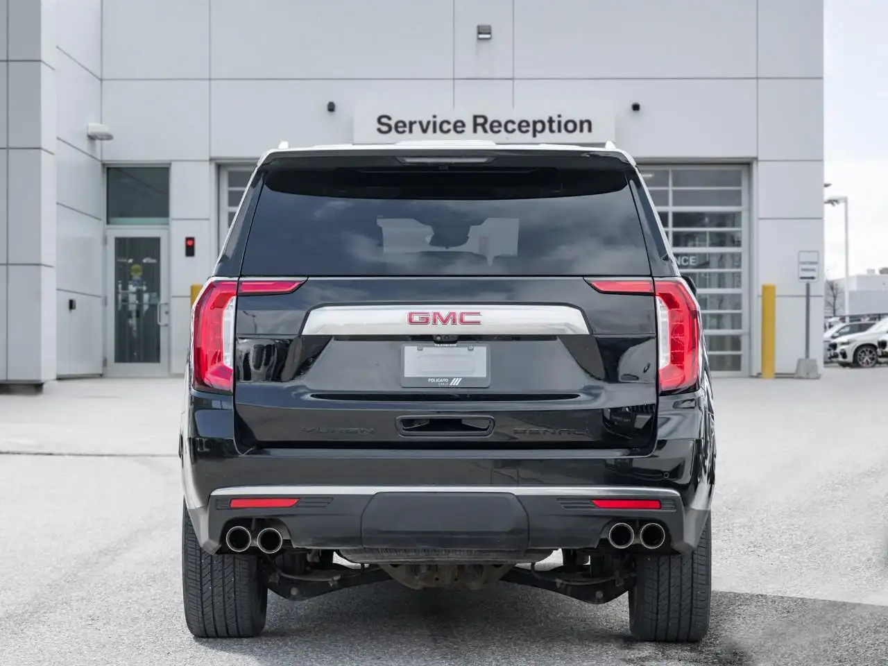 GMC Yukon снимка GMC Yukon