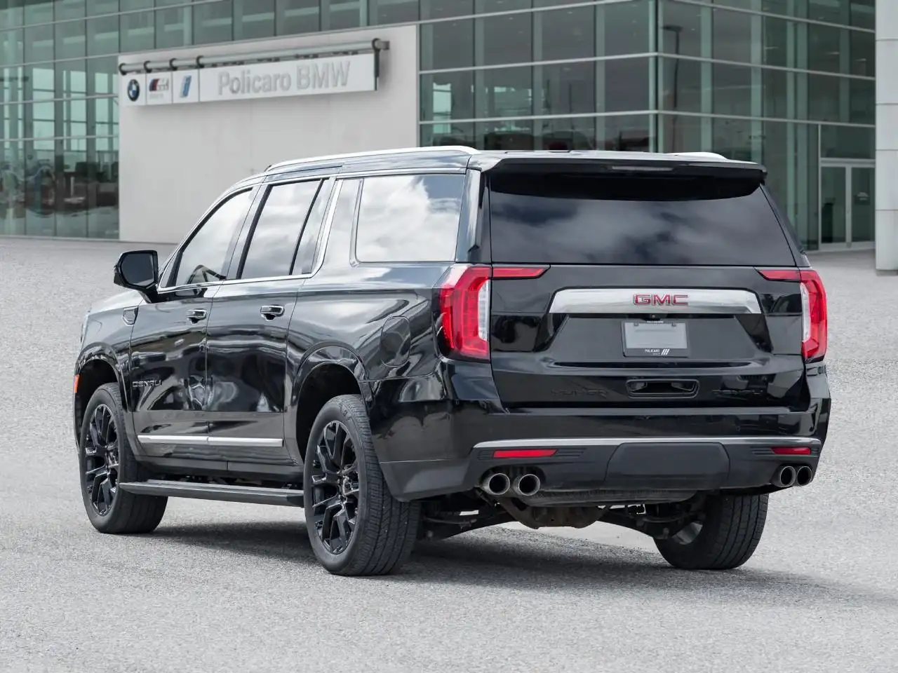 GMC Yukon снимка GMC Yukon