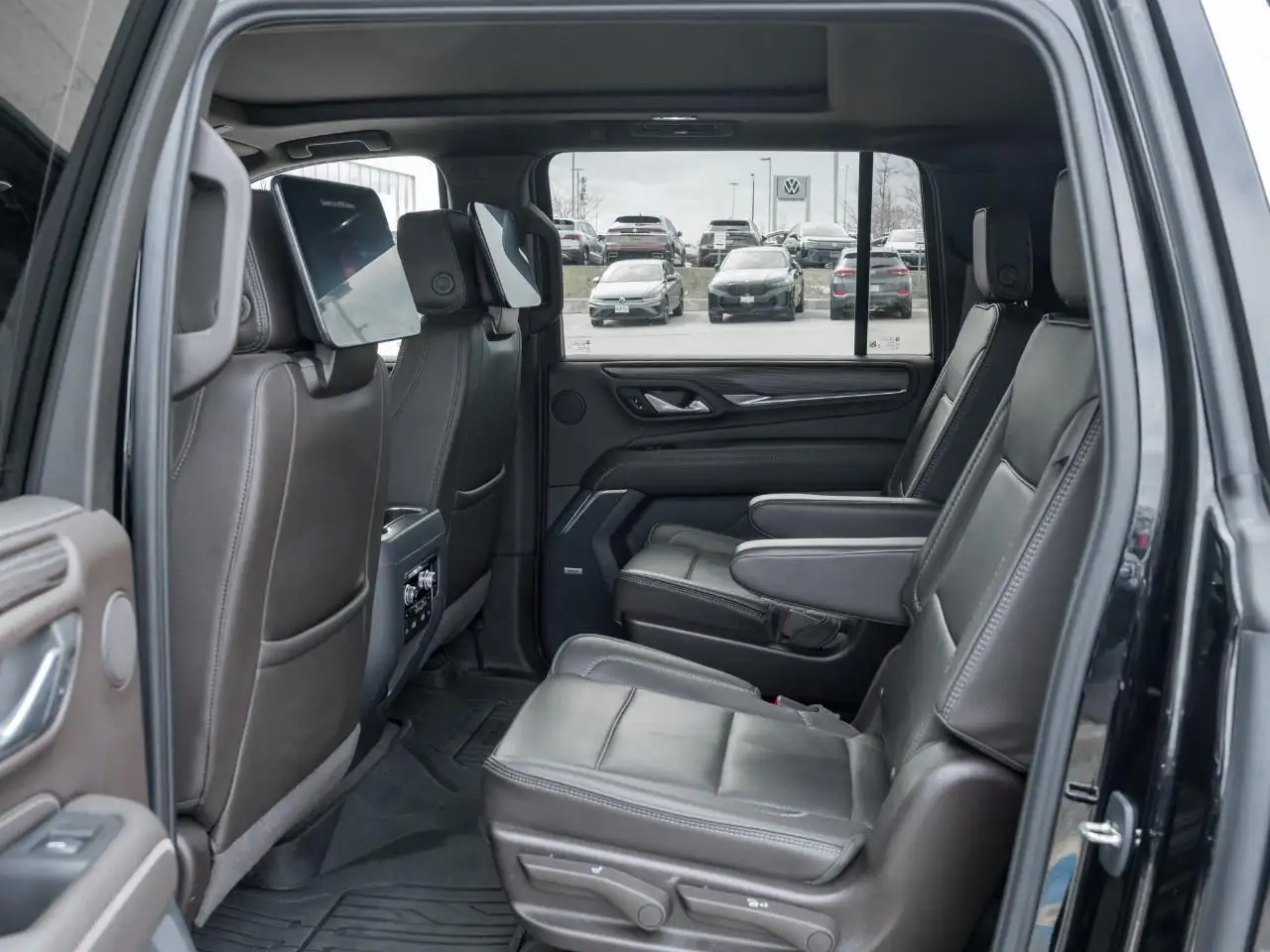 GMC Yukon снимка GMC Yukon