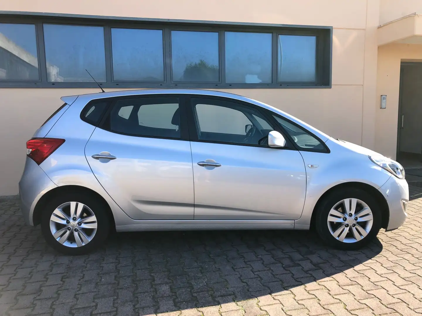 Hyundai iX20 1.4 Classic 90cv idonea neopatenati Argento - 2