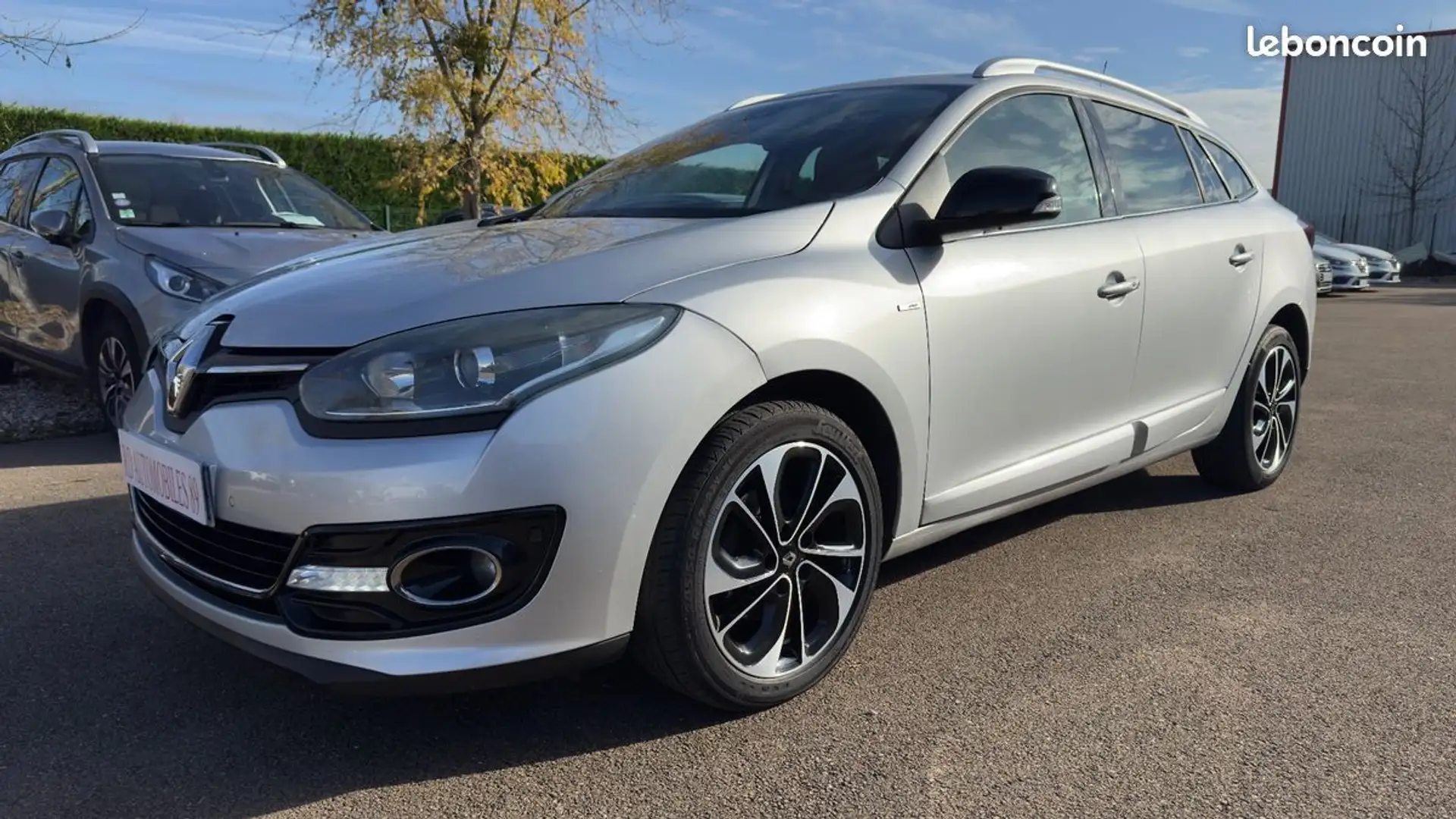 Renault Megane MÉGANE III ESTATE 1.6 DCI 130 CH Bose Edition Gris - 1