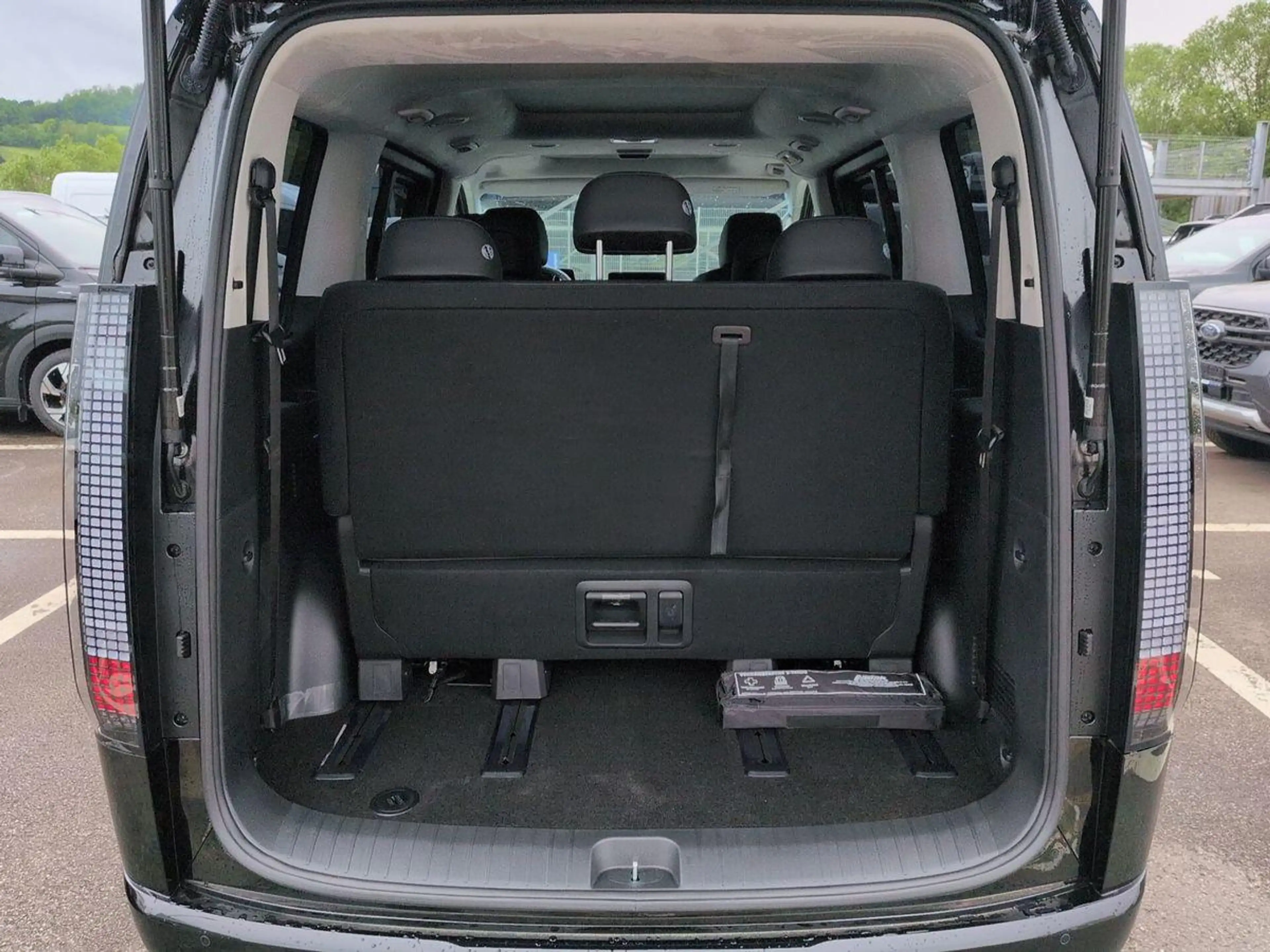 Hyundai STARIA Signature 1.6L / 360° Kamera / Sitzklima — photo 4