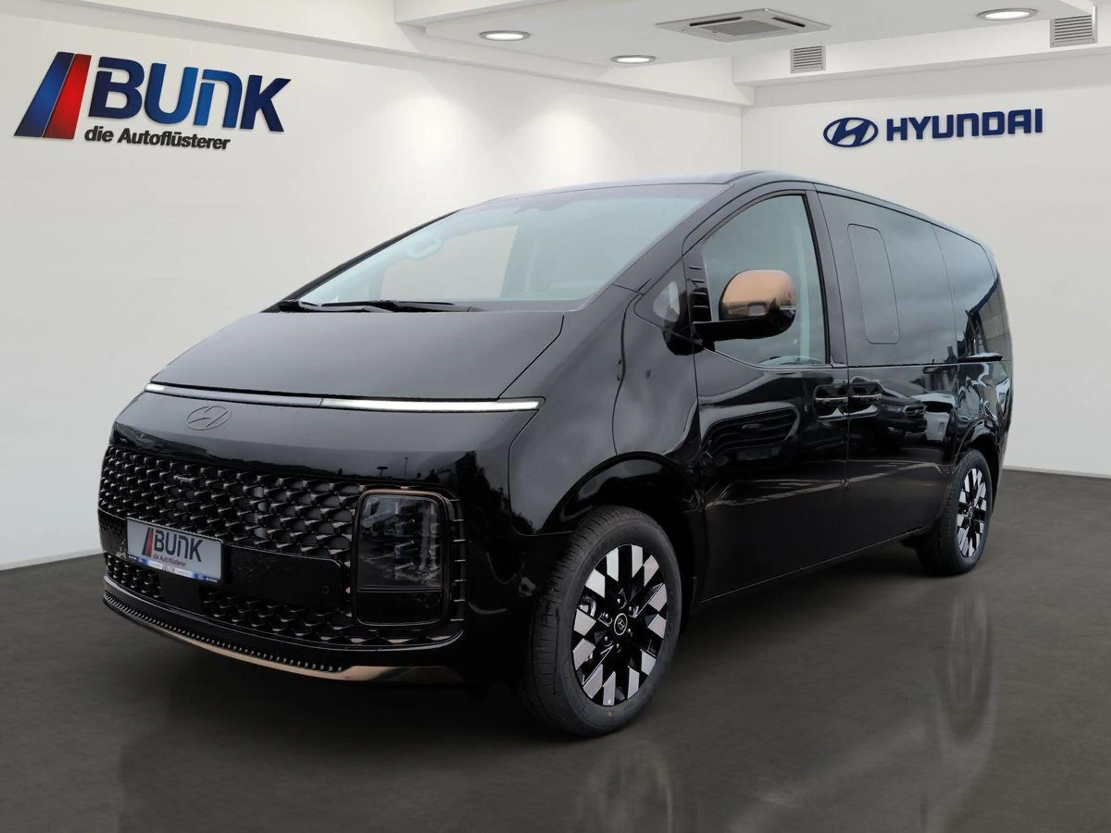 Hyundai STARIA Signature 1.6L / 360° Kamera / Sitzklima