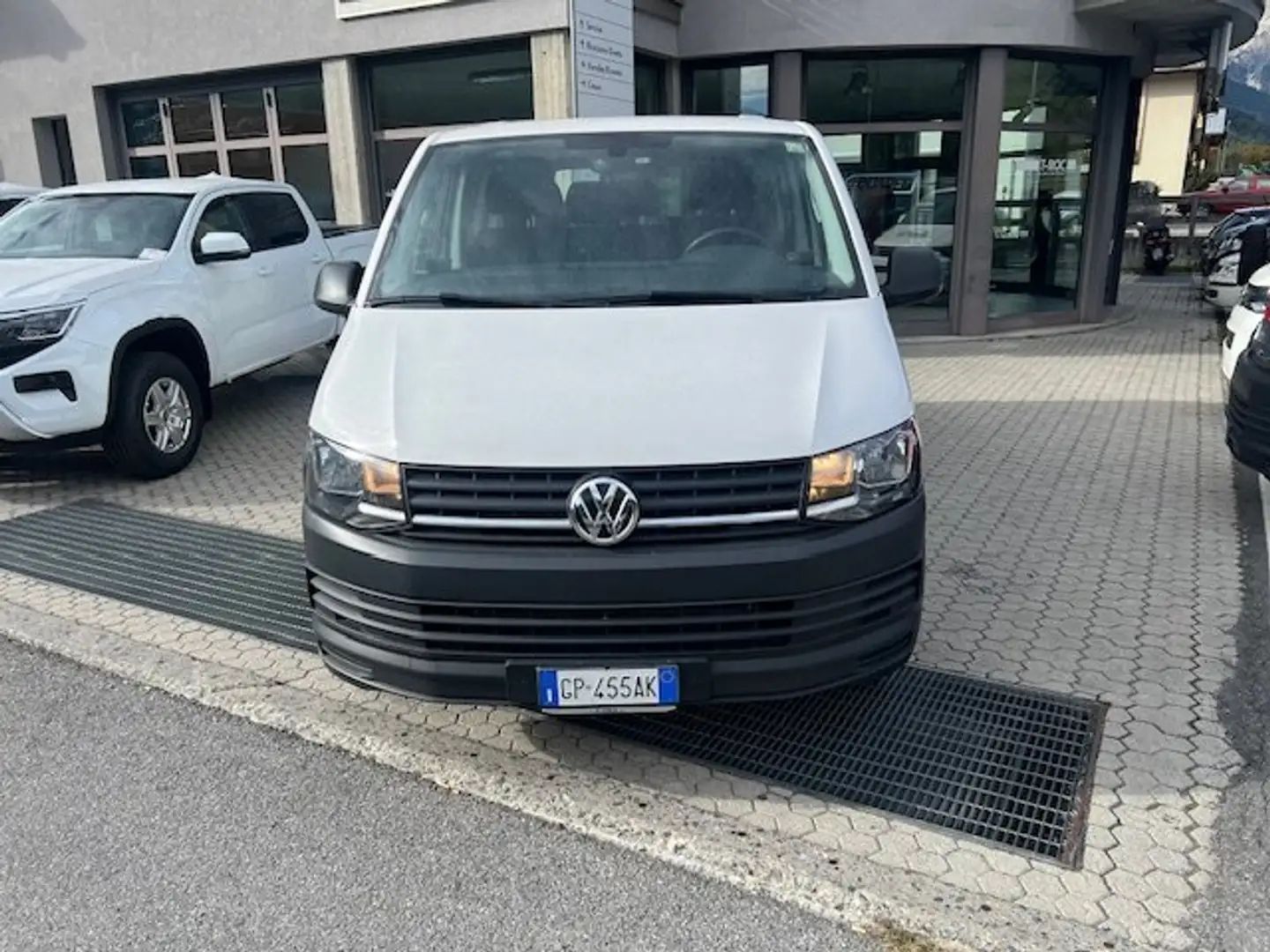 Volkswagen T6 Transporter FURGONE AUTOCARRO  6 POSTI PIU IVA Bianco - 1