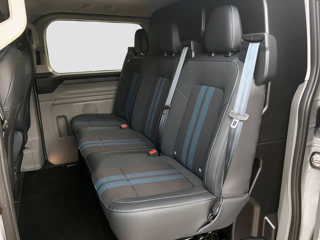 Ford Transit Custom 2026 — фото 11
