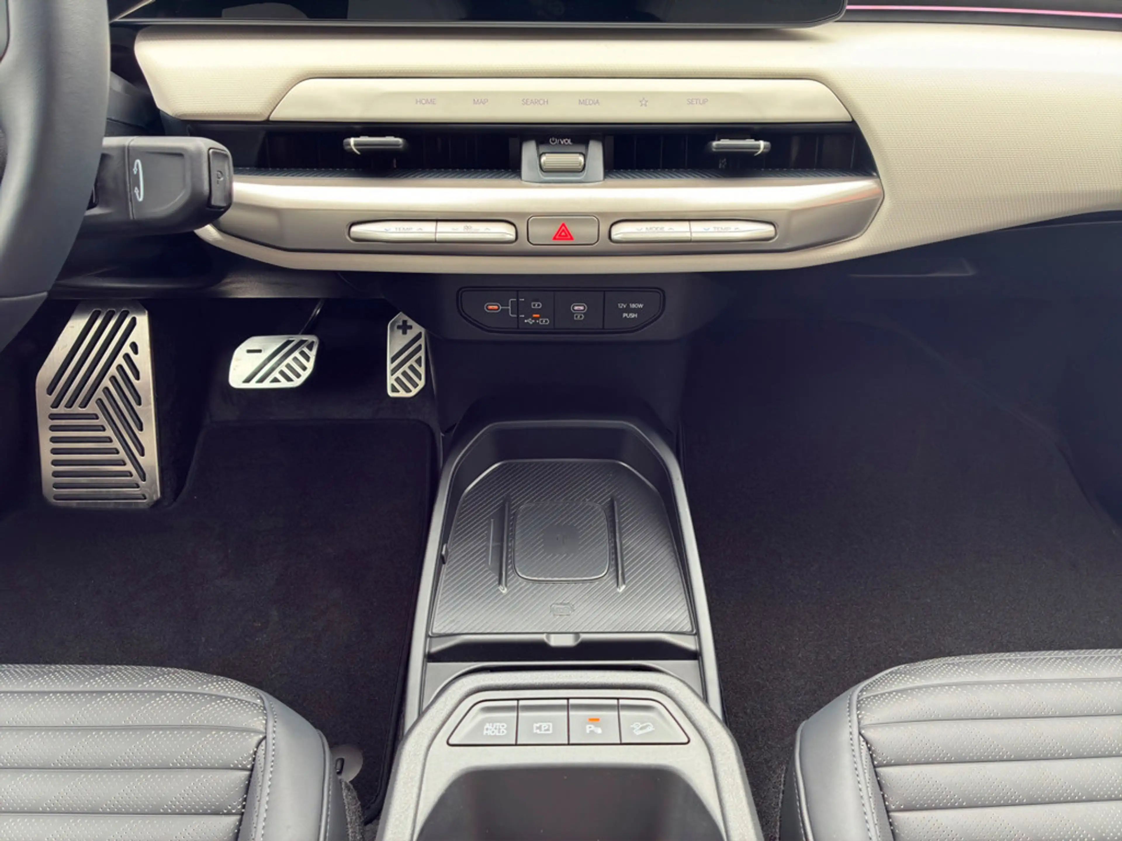 Kia EV4 81,4kWh GT-Line | LEDER | NAVI | SHZ — photo 13