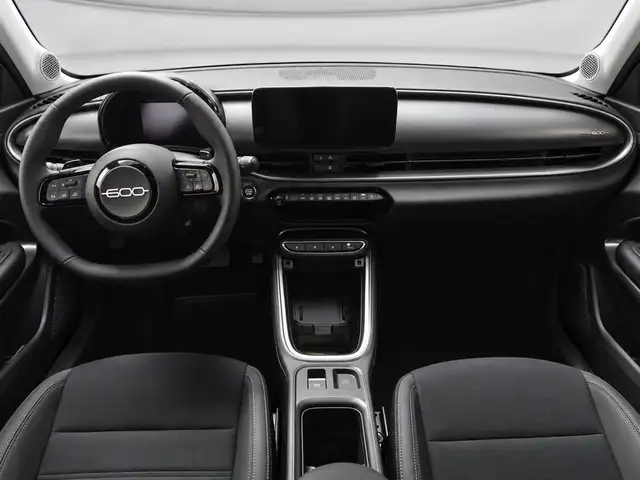 Fiat 600 view 2