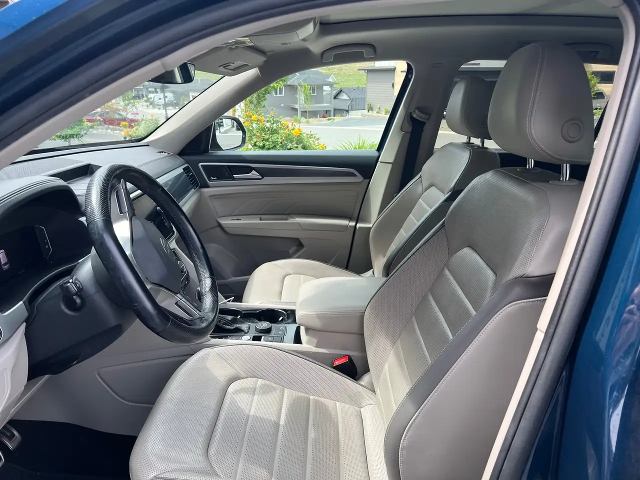 Volkswagen Atlas снимка Volkswagen Atlas