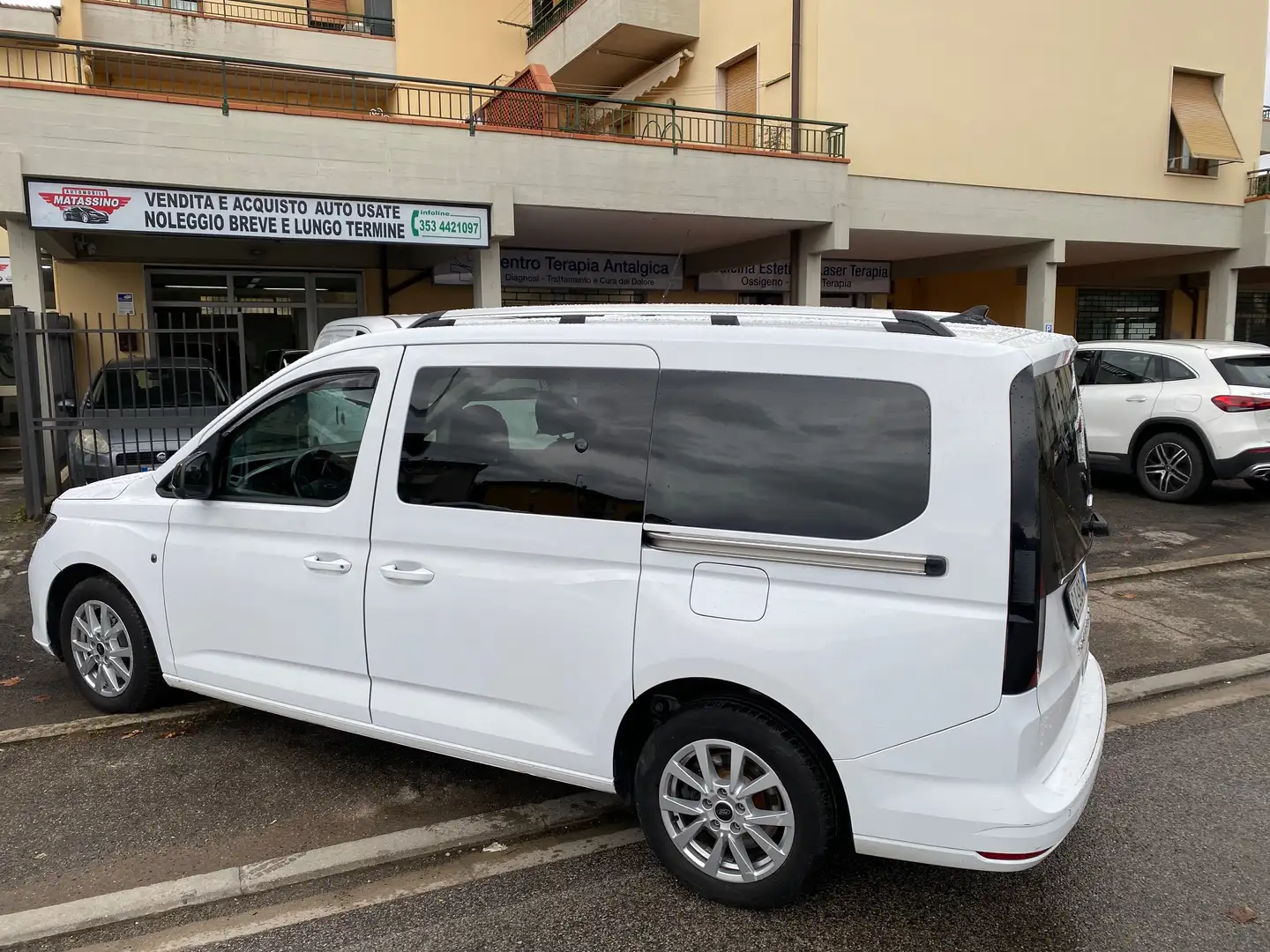 Ford Tourneo Connect 2.0 disel 7 posti Bianco - 1