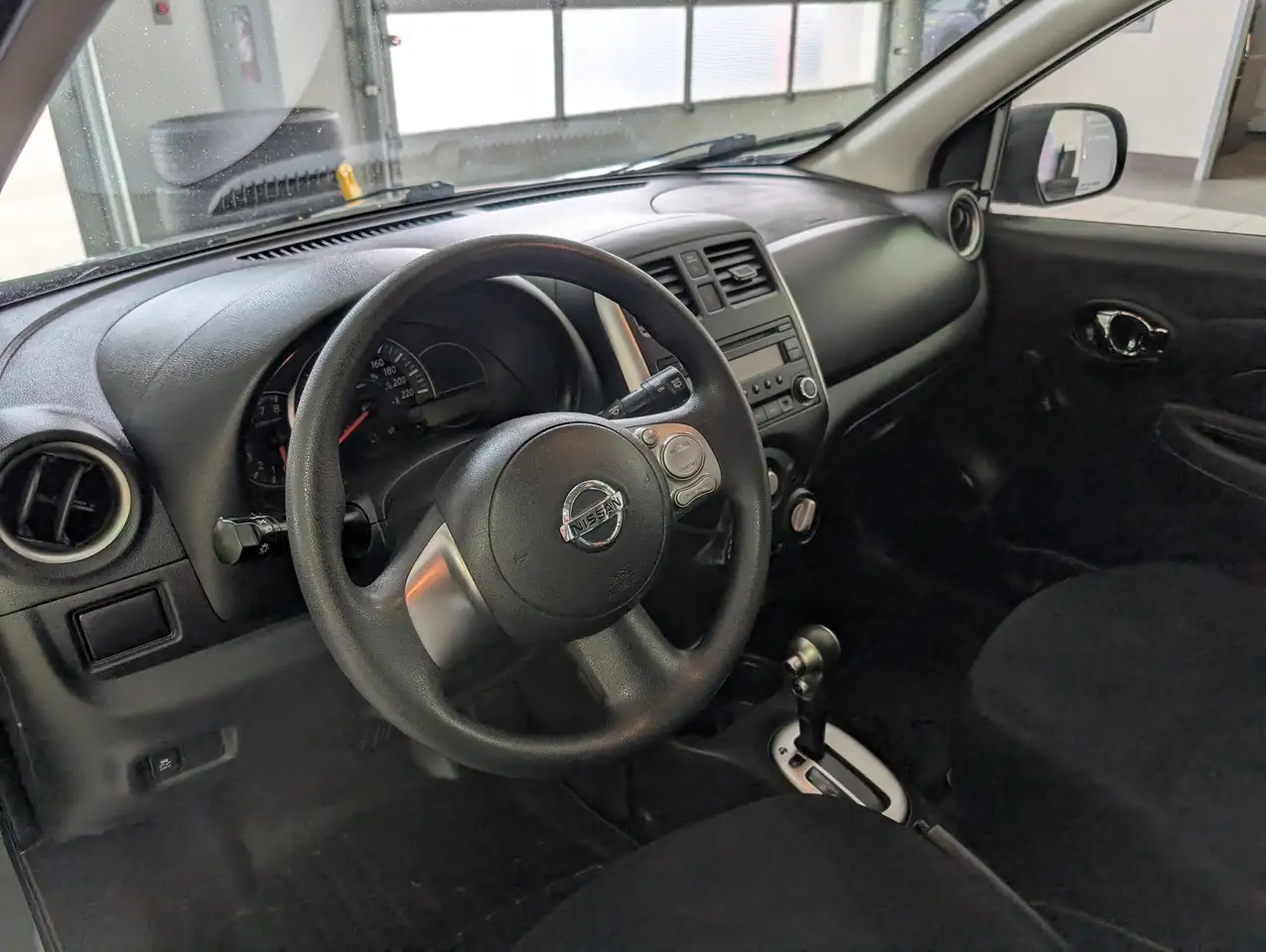 Nissan Micra снимка Nissan Micra