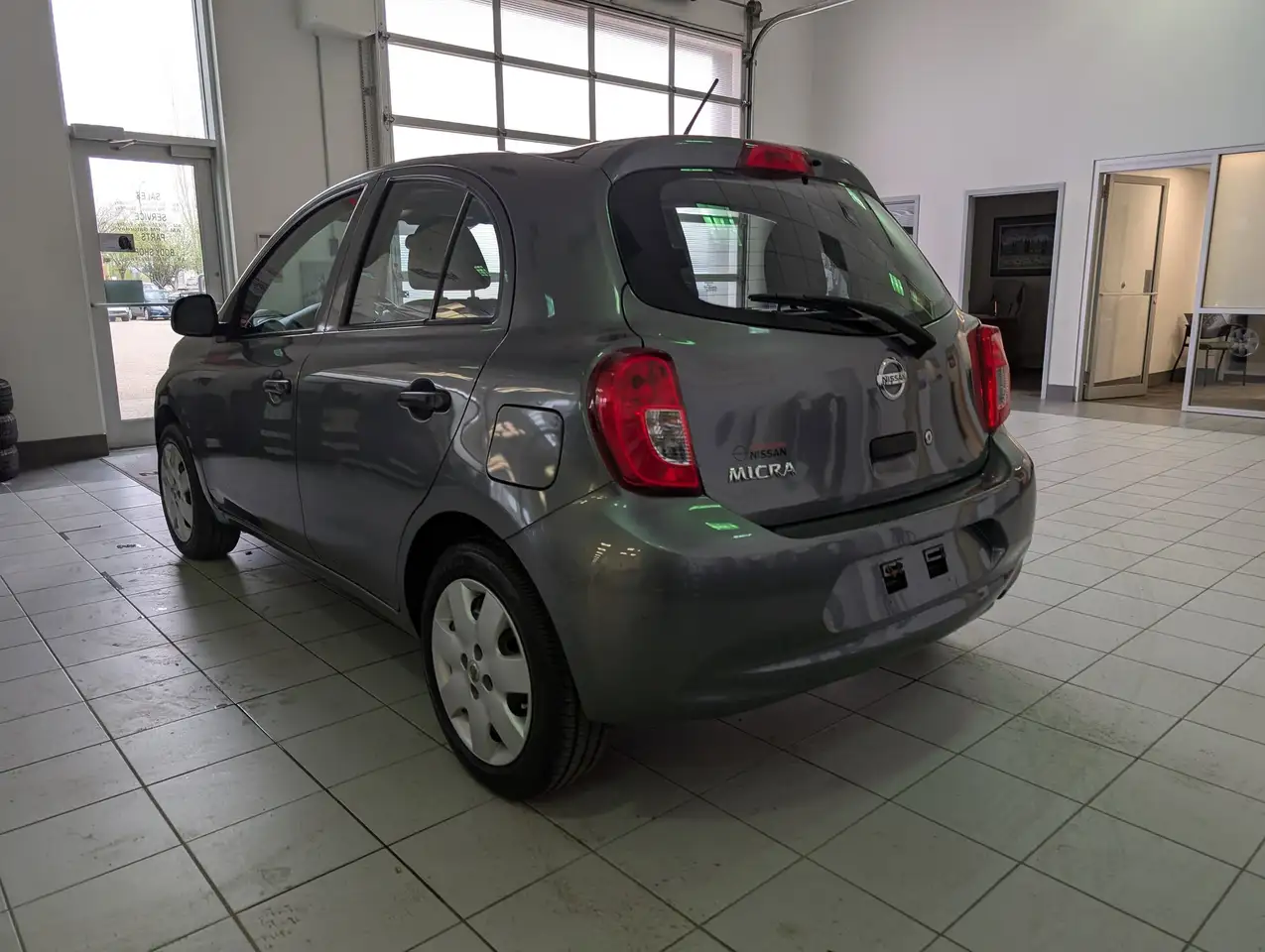 Nissan Micra снимка Nissan Micra