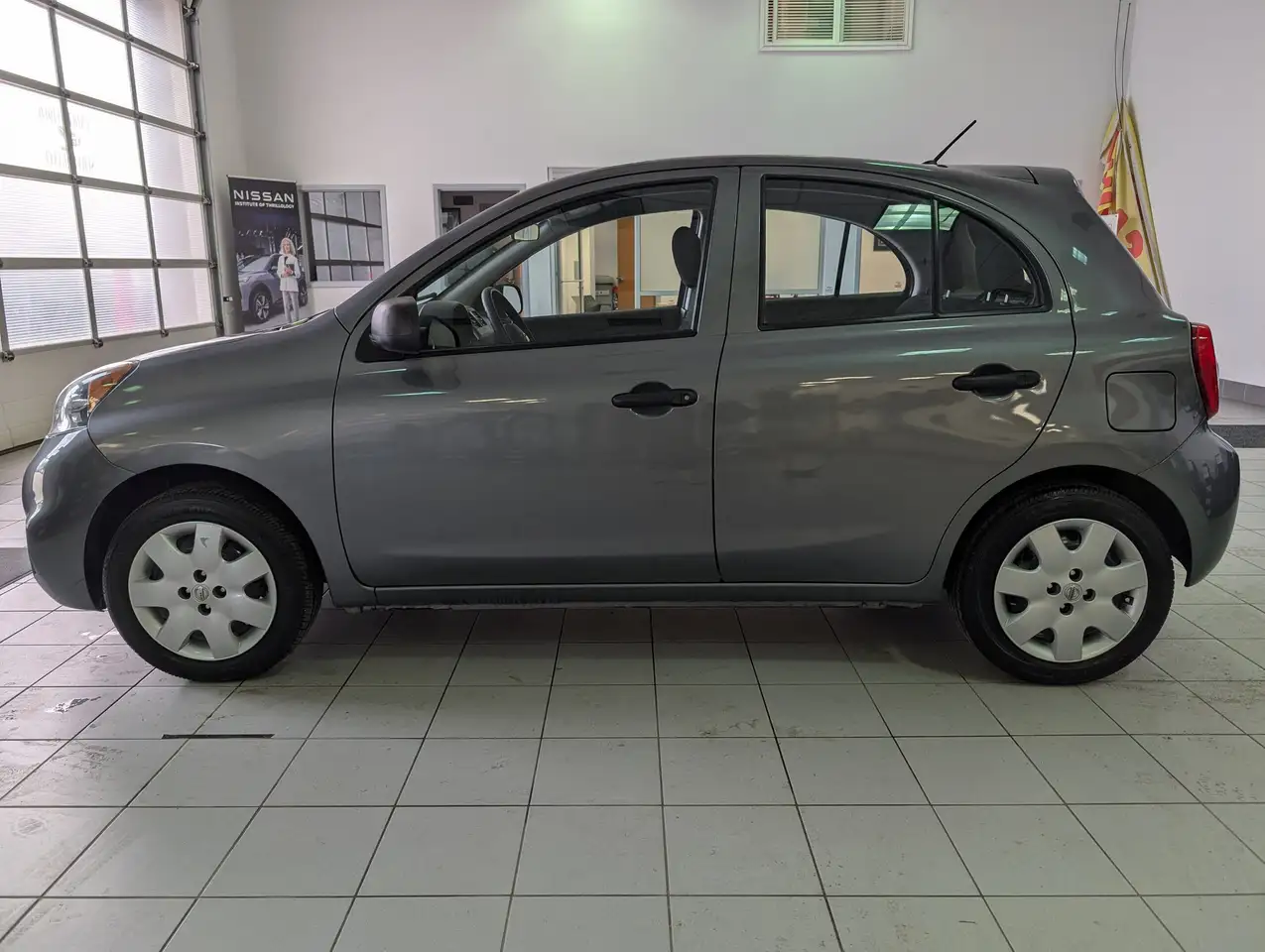 Nissan Micra снимка Nissan Micra