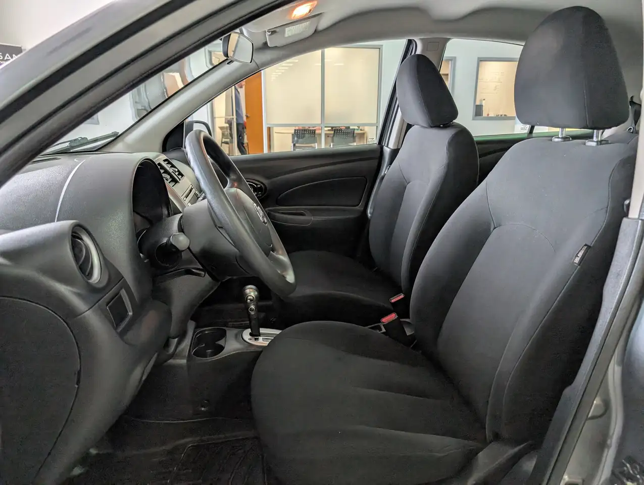 Nissan Micra снимка Nissan Micra