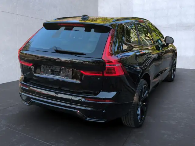 Volvo XC60 view 7