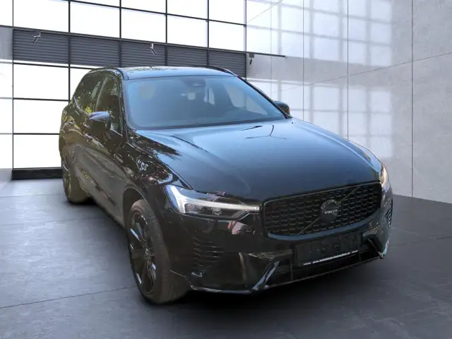 Volvo XC60 view 8