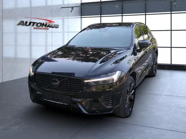 Volvo XC60 view 3