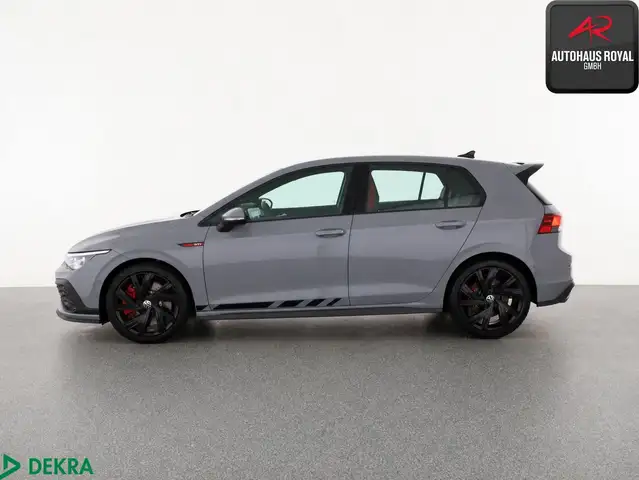 Volkswagen Golf view 2