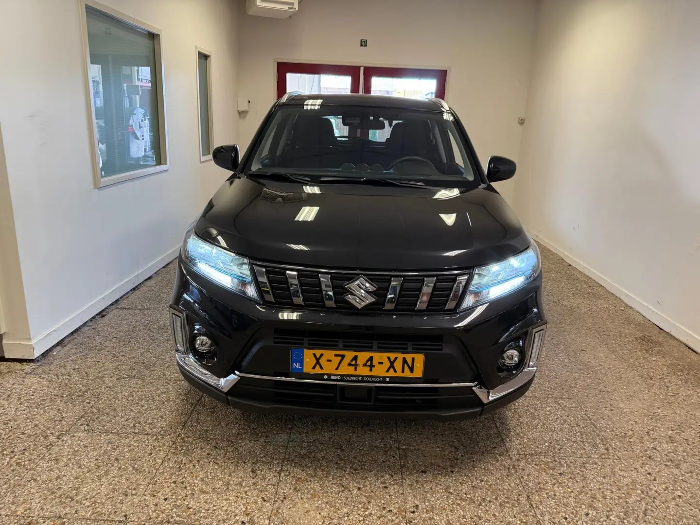 Suzuki Vitara 1.5 Hybrid Select Automaat | Navi | Carplay Zwart - 2