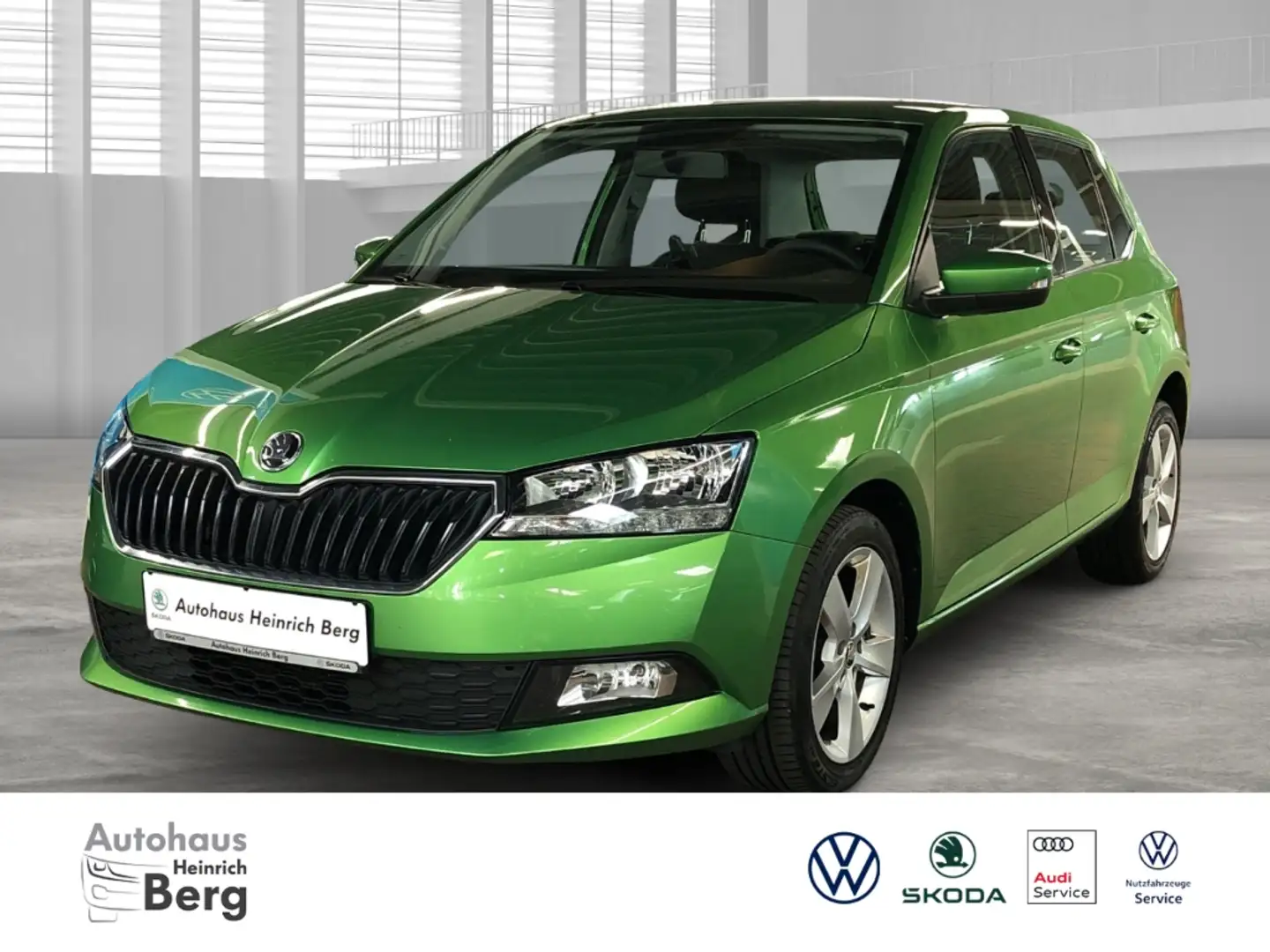 Skoda Fabia Cool Plus 1.0 MPI DAB SHZ PDC Alu Klima Freisprech Grün - 1