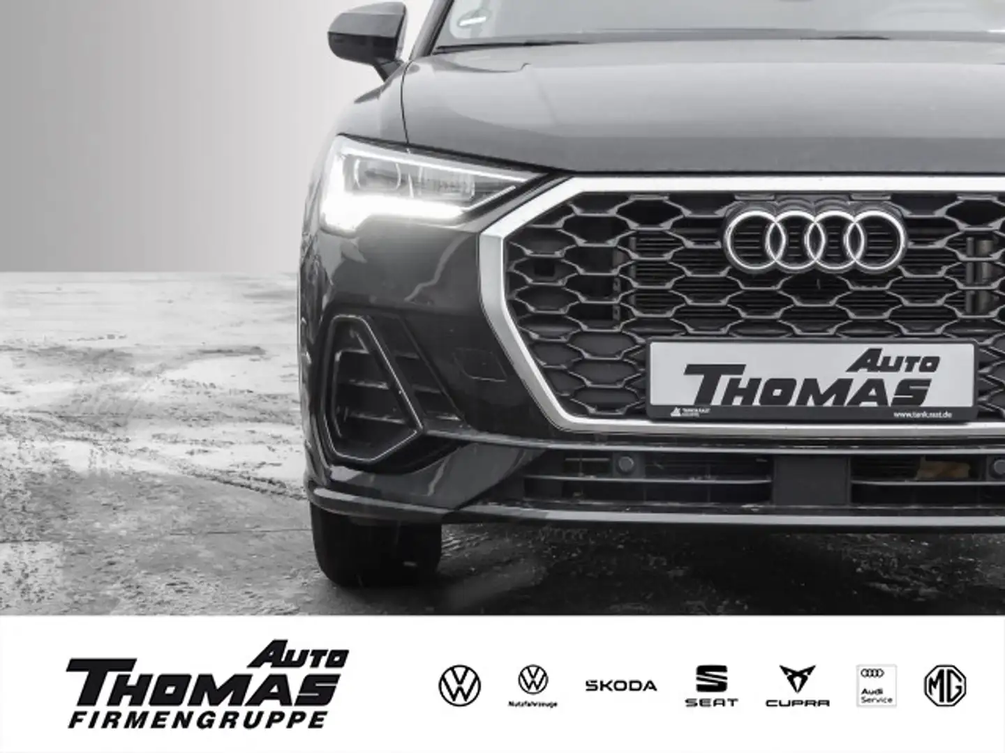 Audi Q3 35 TDI S tronic LED+NAVI+AHK Schwarz - 1