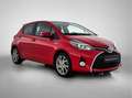 Toyota Yaris 1.5 Hybrid Dynamic | LM velgen | Full map navigati Rood - thumbnail 13