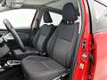 Toyota Yaris 1.5 Hybrid Dynamic | LM velgen | Full map navigati Rood - thumbnail 50