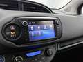 Toyota Yaris 1.5 Hybrid Dynamic | LM velgen | Full map navigati Rood - thumbnail 28