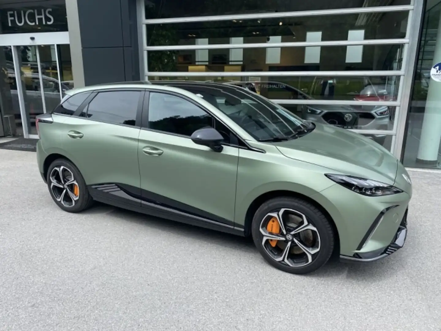 MG MG4 XPower 64kWh Vert - 1