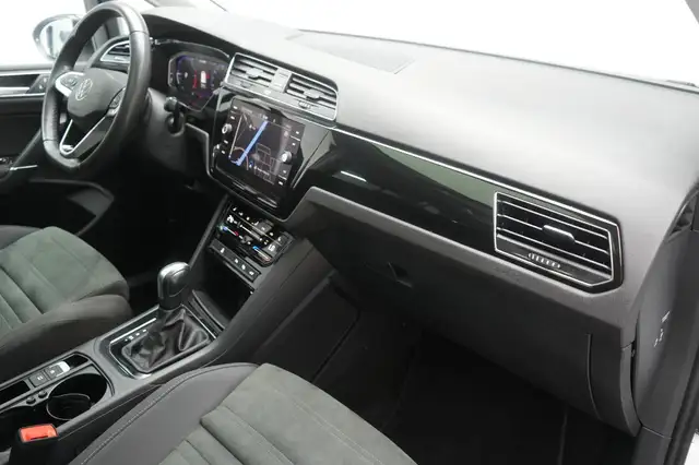 Volkswagen Touran view 7