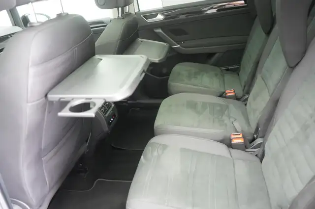 Volkswagen Touran view 9