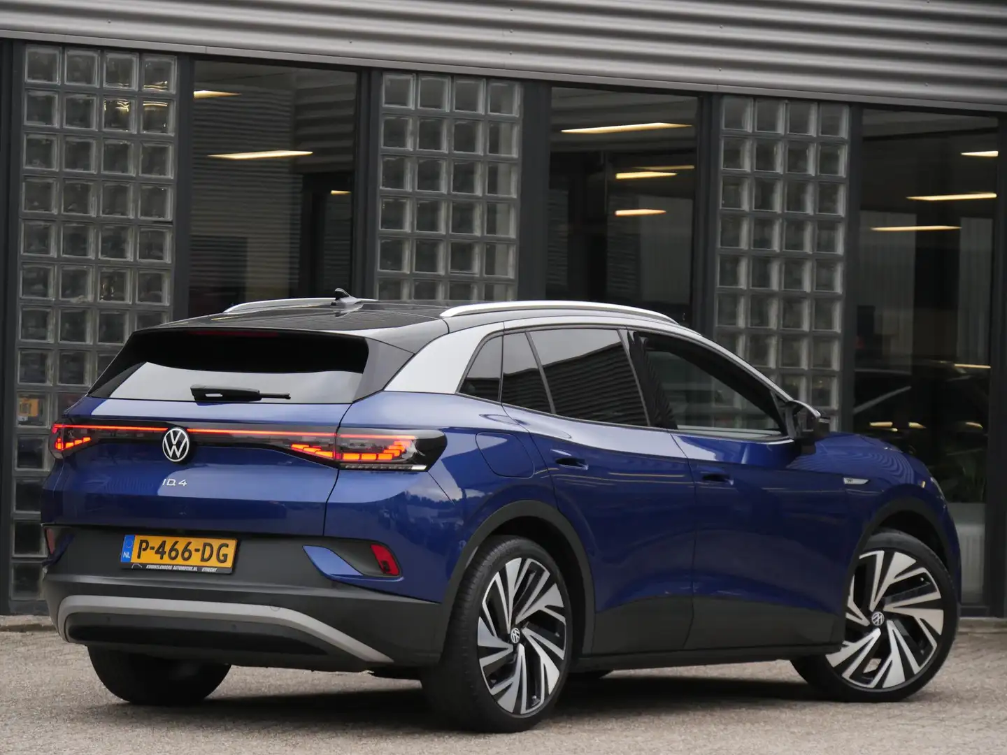 Volkswagen ID.4 1ST MAX 77kWh/ PANORAMADAK/ 360°CAMERA/ ELEKT. KLE Blauw - 2