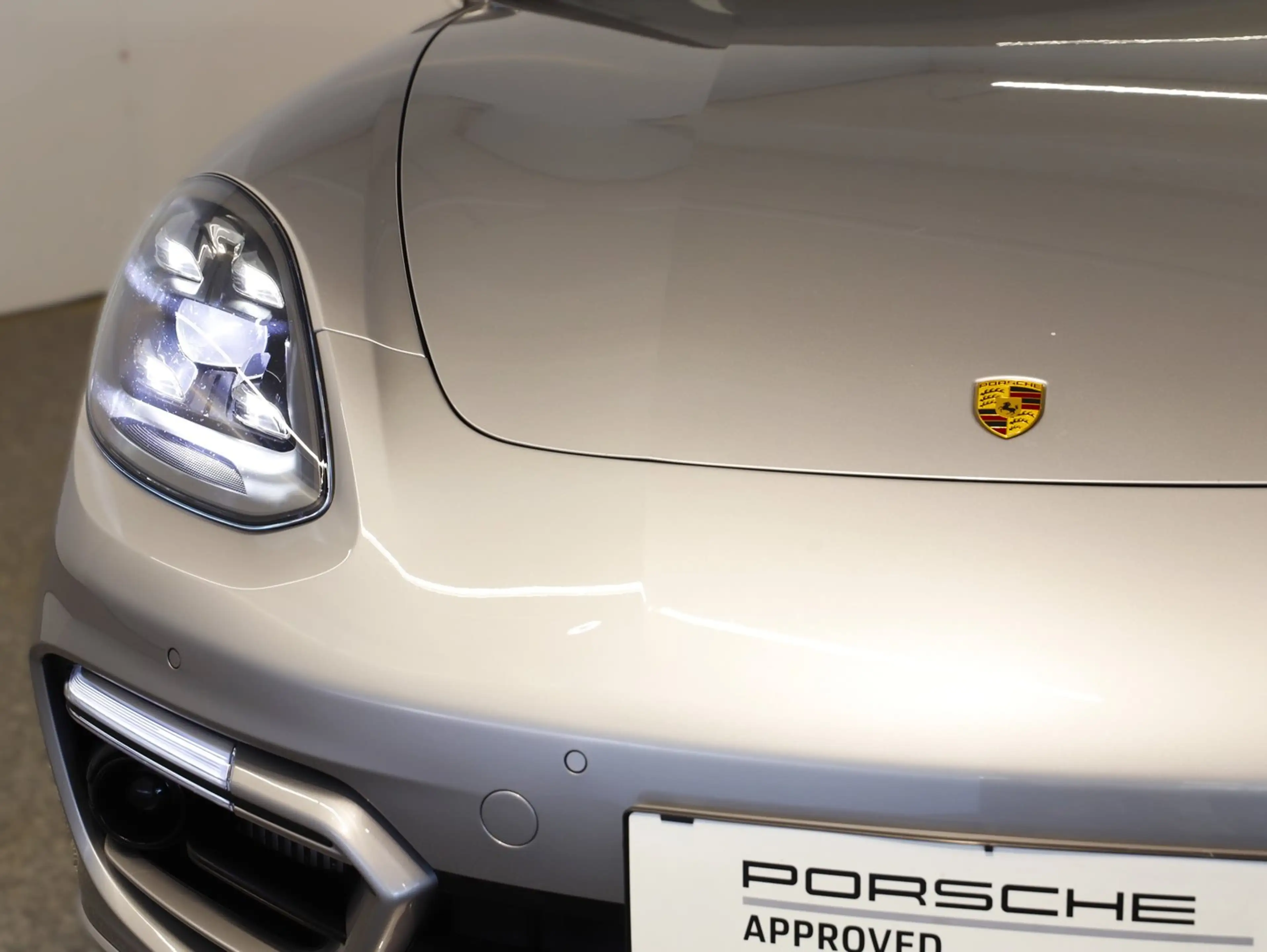Porsche Panamera 4S E-Hybrid G2 II — photo 4