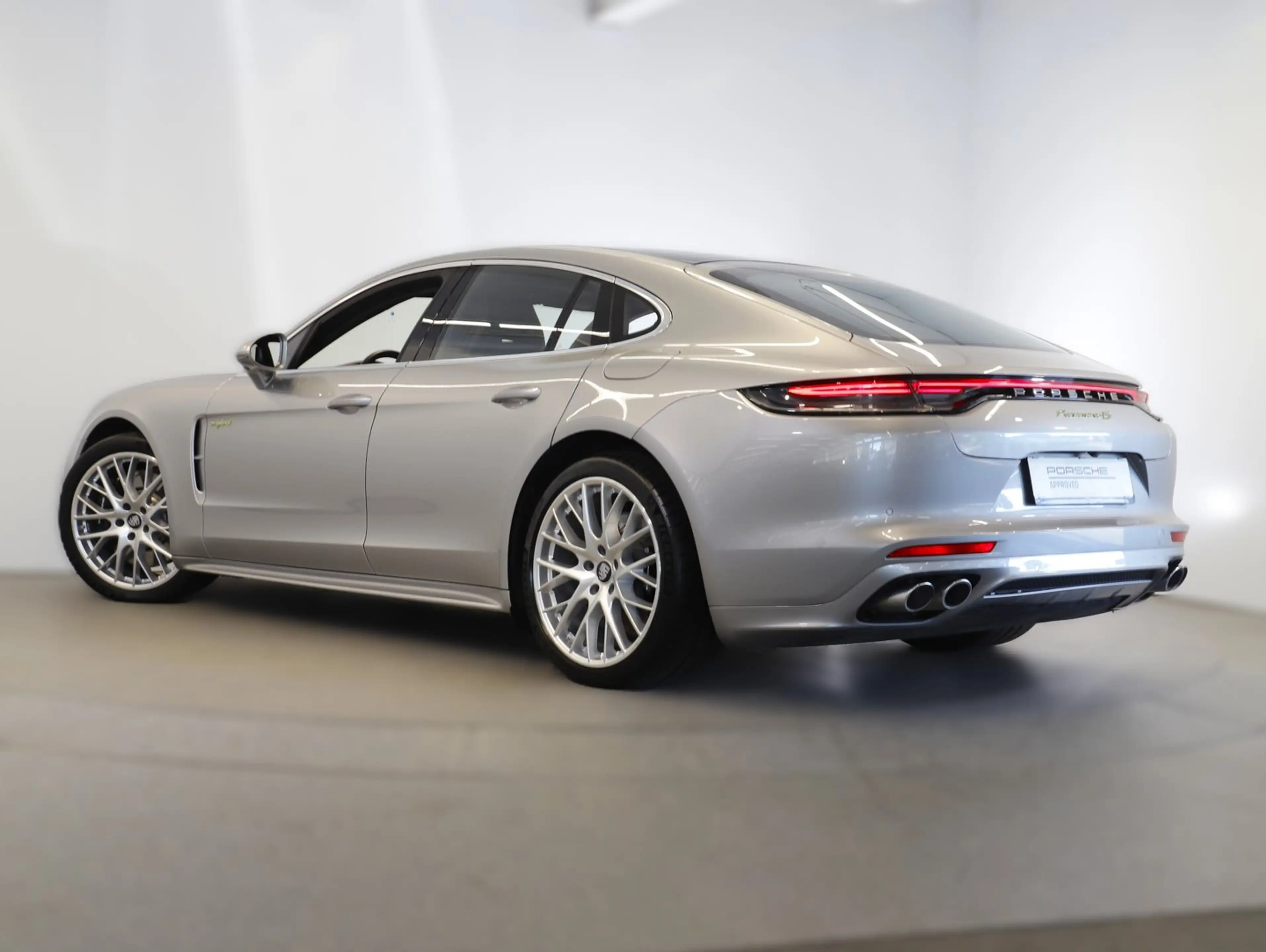 Porsche Panamera 4S E-Hybrid G2 II — photo 11